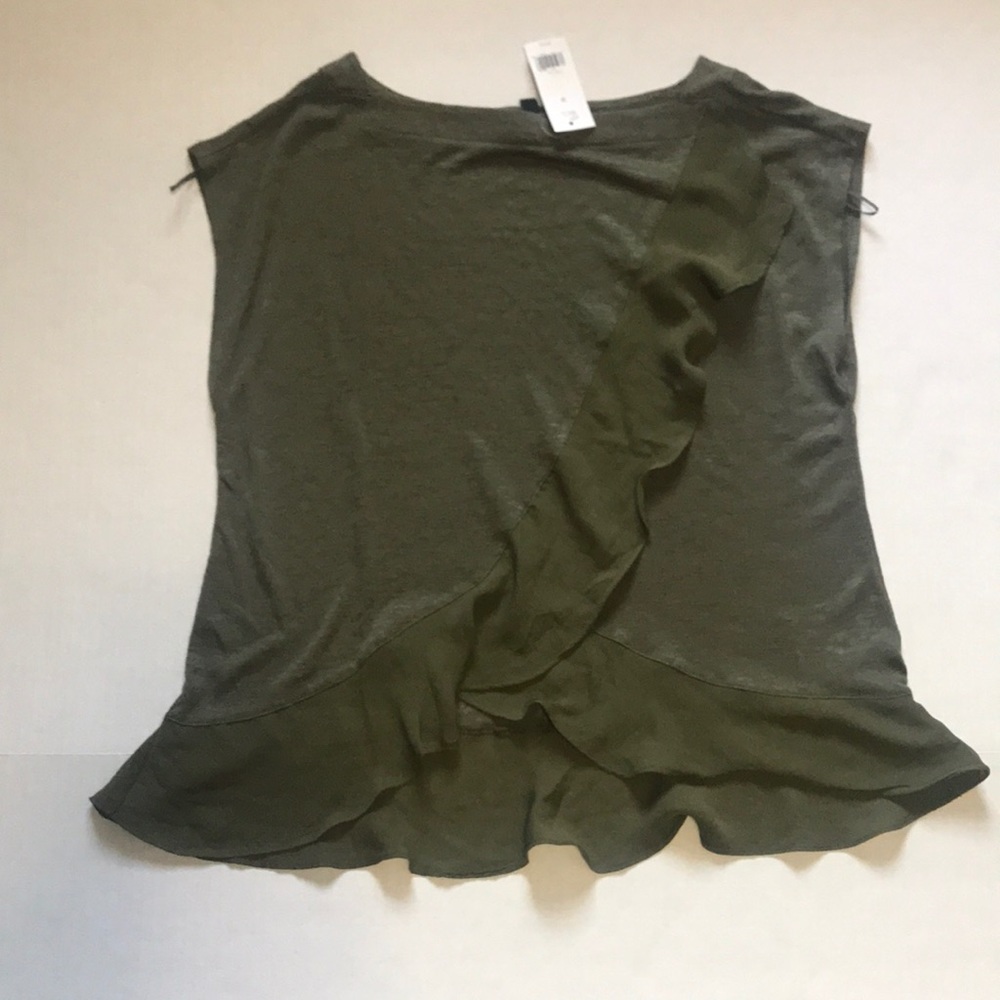 Banana republic top moss green flutter nwt
